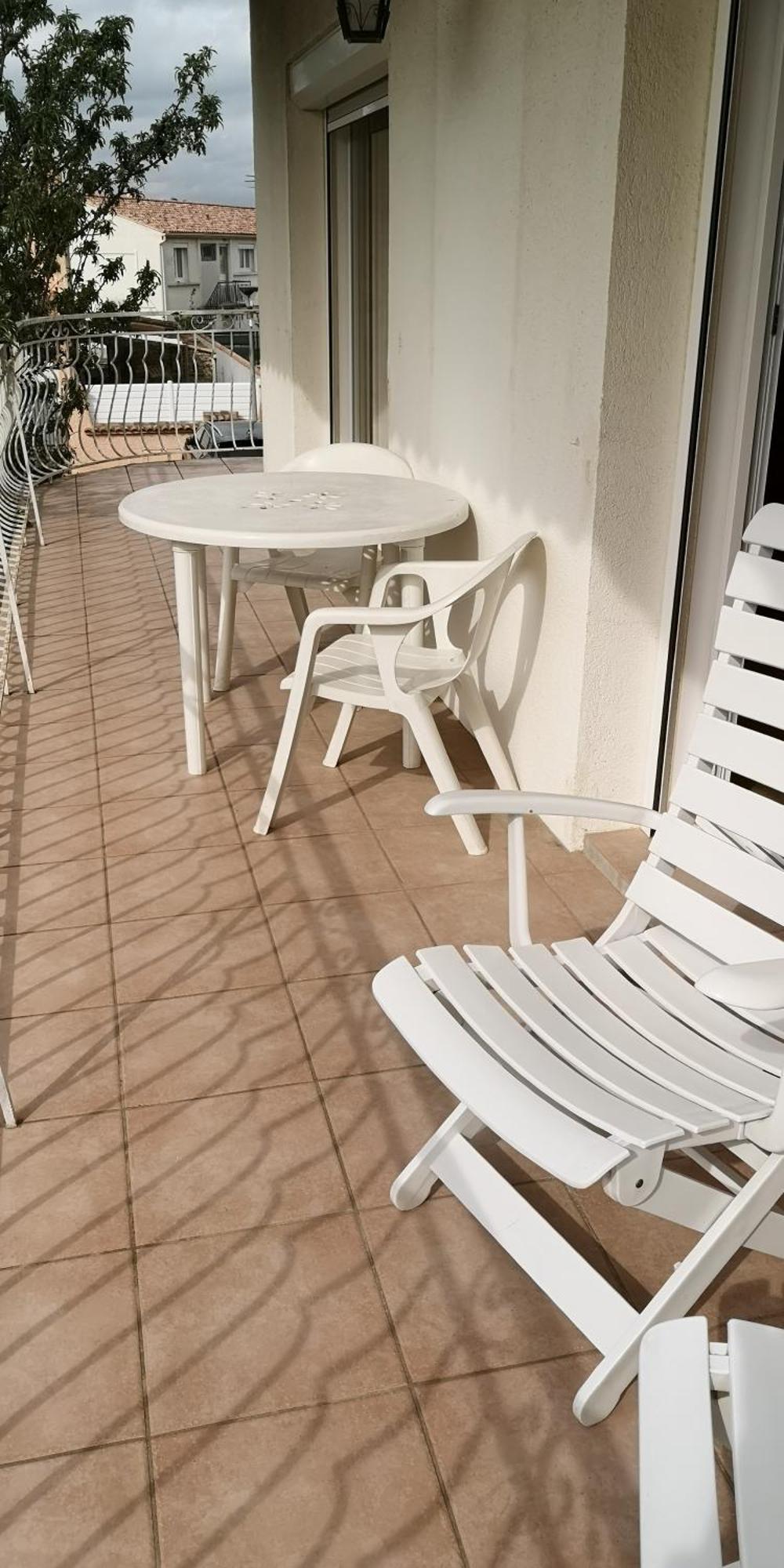 Appartement Dans Villa Avec Piscine Et Jardin Маргеритт Екстер'єр фото